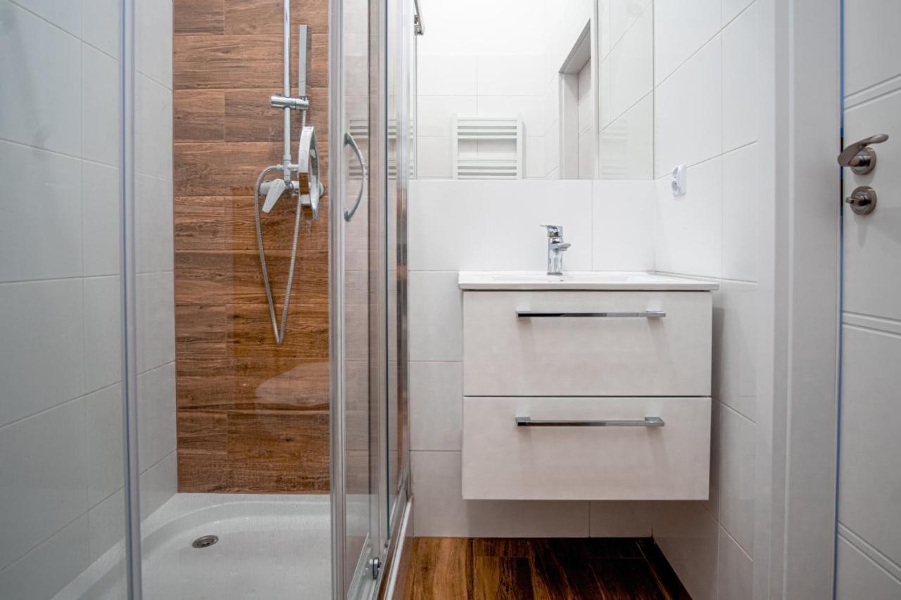 Dream Aparts - Piotrkowska 28 Aparthotel Lodz  Ngoại thất bức ảnh
